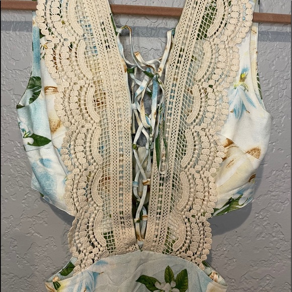 Farm Rio crochet side cut out dress - Picture 3 of 8